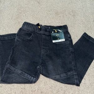 New 2T art class jeans!